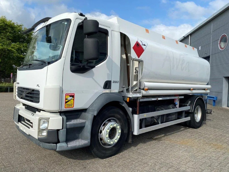 Volvo FL7-290 / 5 COMPARTIMENTS / 13000 LITER TOTAL / PUMP / ONLY:288120 KM / AUTOMATIC / EURO-5 / 2009 - Camião cisterna: foto 1 Volvo FL7-290 / 5 COMPARTIMENTS / 13000 LITER TOTAL / PUMP / ONLY:288120 KM / AUTOMATIC / EURO-5 / 2009 - Camião cisterna: foto 1