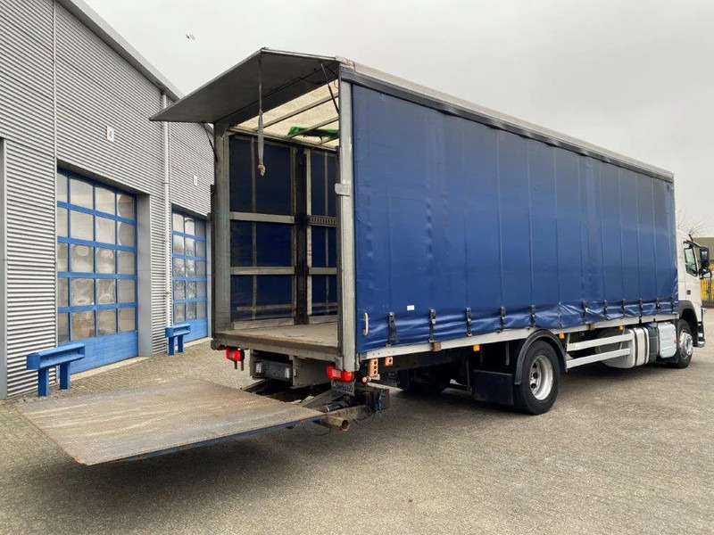 Camião de lona Volvo FM11-330 / LOW KM'S:472120 KM / LWDS / FULL-AIR / NAVI / CURTAIN SAILS / PLATFORM 2500KG / AUTOMATIC / EURO-6 / 2016: foto 9