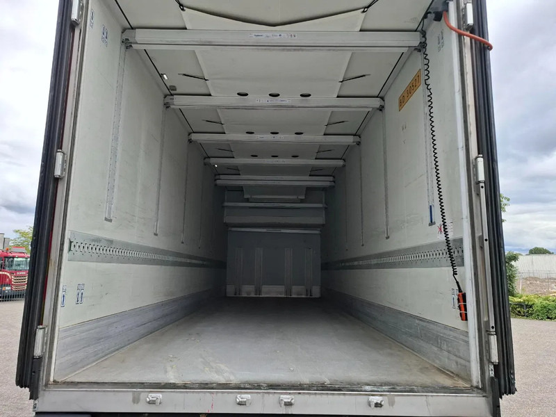 Locação financeira de Volvo FM11-330 / VEB / LWDS / ONLY:442862 KM / CARRIER SUPRA 1250 / DOPPELSTOCK / PLATFORM 2TON / DATALOG / FULL-AIR / TOP CONDITION / Volvo FM11-330 / VEB / LWDS / ONLY:442862 KM / CARRIER SUPRA 1250 / DOPPELSTOCK / PLATFORM 2TON / DATALOG / FULL-AIR / TOP CONDITION /: foto 6