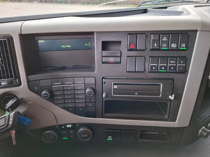 Locação financeira de Volvo FM11-450 / VEB / FULL-AIR / 706585 KM / LWDS / AIRCO / BDF SYSTEM / AUTOMATIC / EURO-6 / 2016 Volvo FM11-450 / VEB / FULL-AIR / 706585 KM / LWDS / AIRCO / BDF SYSTEM / AUTOMATIC / EURO-6 / 2016: foto 20