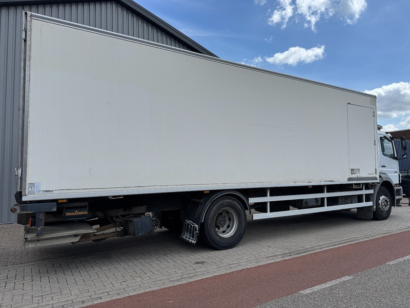 Mercedes-Benz Axor 1928, Chereau, Carrier 850 Easy Cold, Taillift - Camião frigorífico: foto 3 Mercedes-Benz Axor 1928, Chereau, Carrier 850 Easy Cold, Taillift - Camião frigorífico: foto 3