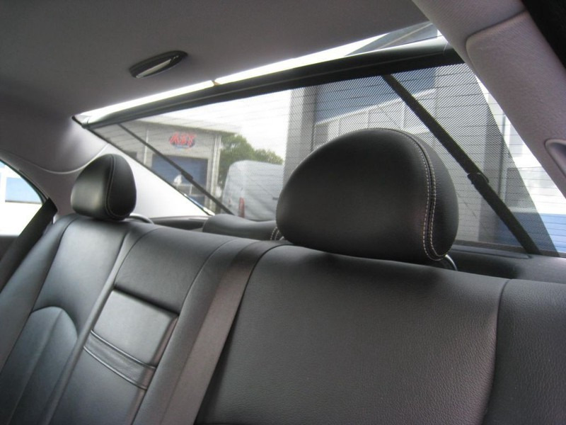 Sedan Mercedes-Benz E-Klasse 280 CDI, Sport: foto 11