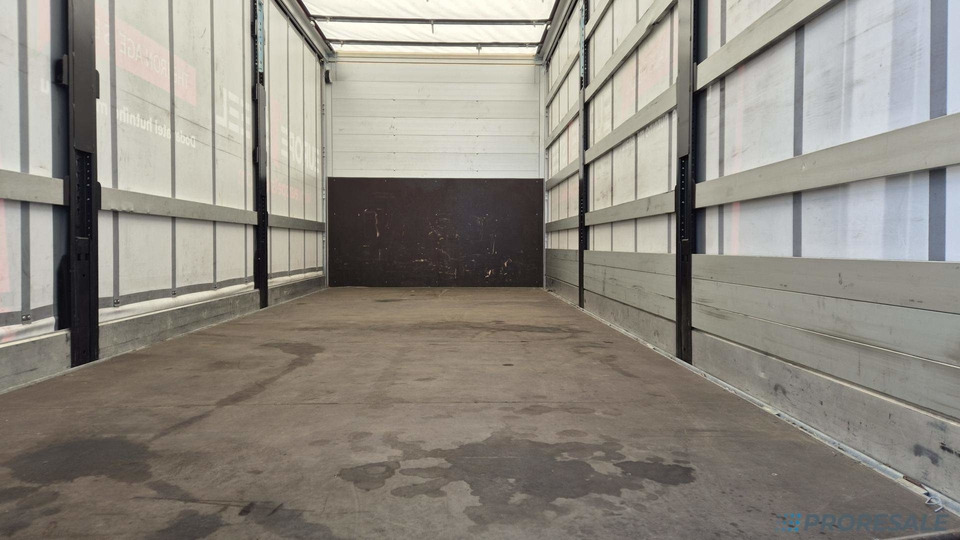 DAF LF 290 FA Sleeper Cab EURO 6 - valník s plachtou - Camião de lona: foto 4 DAF LF 290 FA Sleeper Cab EURO 6 - valník s plachtou - Camião de lona: foto 4