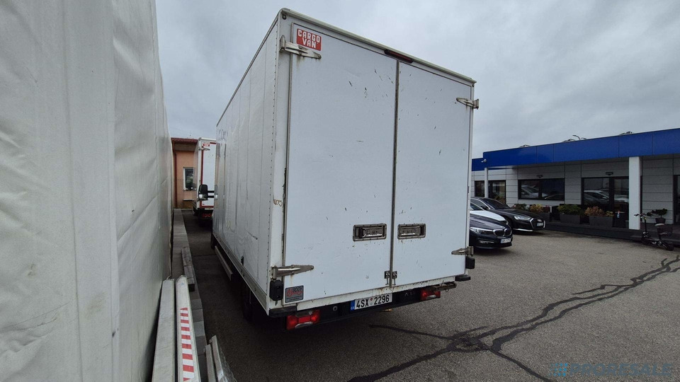 IVECO DAILY 35S16 skříň - 8 palet - Carrinha de contentor: foto 3 IVECO DAILY 35S16 skříň - 8 palet - Carrinha de contentor: foto 3