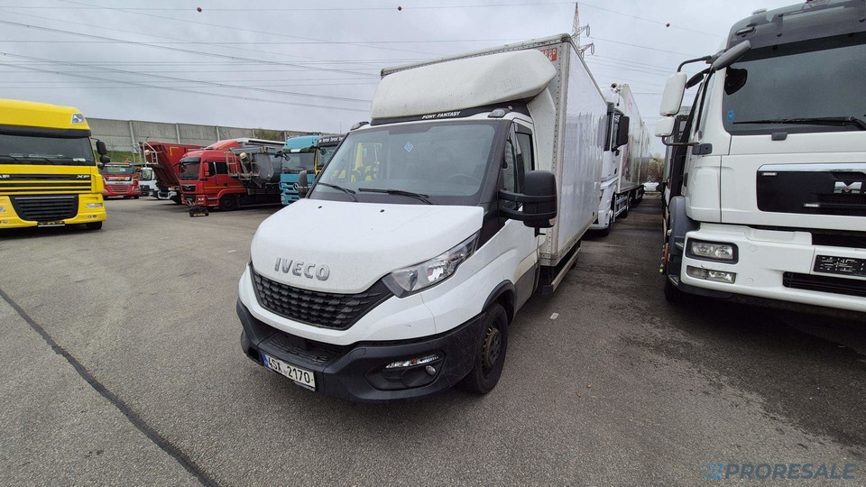 IVECO DAILY 35S16 skříň - 8 palet - Carrinha de contentor: foto 2 IVECO DAILY 35S16 skříň - 8 palet - Carrinha de contentor: foto 2