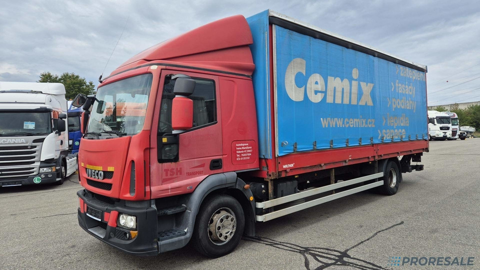 IVECO EUROCARGO ML 140E28 EURO 5 - valník s plachtou + hydraulické čelo 1,5 t - Camião de lona: foto 2 IVECO EUROCARGO ML 140E28 EURO 5 - valník s plachtou + hydraulické čelo 1,5 t - Camião de lona: foto 2