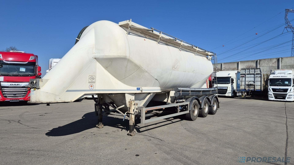 OSTATNÍ FELDBINDER EUT 40.3 SILOCISTERNA - 2 komory - 40 m3 - Semi-reboque silo: foto 2 OSTATNÍ FELDBINDER EUT 40.3 SILOCISTERNA - 2 komory - 40 m3 - Semi-reboque silo: foto 2