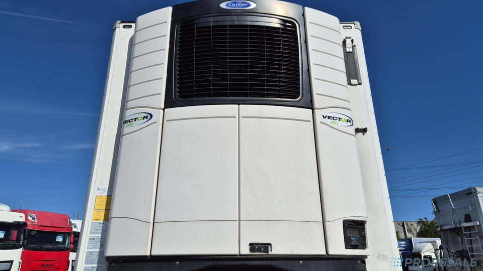 SCHMITZ CARGOBULL SKO 24/L - 13.4 FP60 COOL - mrazírenský návěs + diesel-ekektrický agregát CARRIER VECTOR 1550 - Semi-reboque frigorífico: foto 4 SCHMITZ CARGOBULL SKO 24/L - 13.4 FP60 COOL - mrazírenský návěs + diesel-ekektrický agregát CARRIER VECTOR 1550 - Semi-reboque frigorífico: foto 4