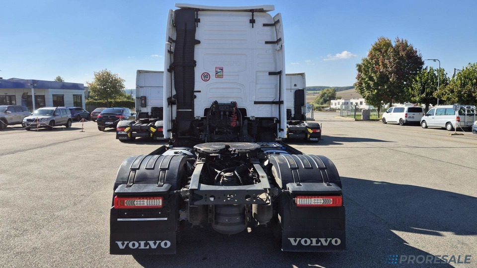 VOLVO FH 460 GLOBE XL EURO 6 TURBOCOMPOUND - Tractor: foto 3 VOLVO FH 460 GLOBE XL EURO 6 TURBOCOMPOUND - Tractor: foto 3