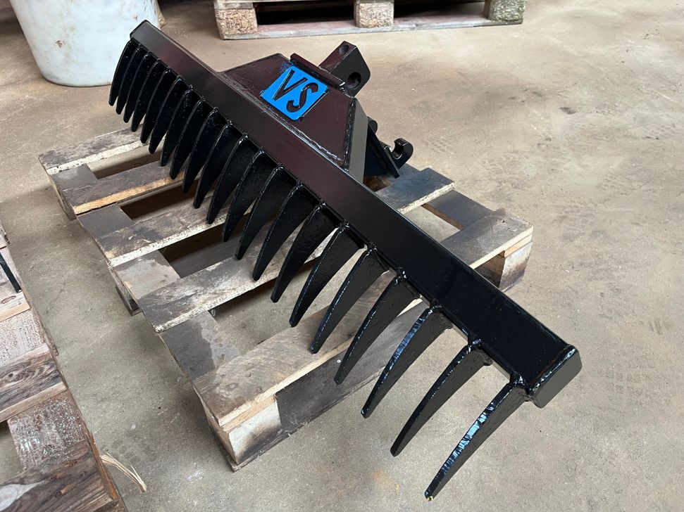 Afretter Rive for Minigraver / Leveler Rive for Mini Excavator - Ferramenta/ Equipamento: foto 1 Afretter Rive for Minigraver / Leveler Rive for Mini Excavator - Ferramenta/ Equipamento: foto 1