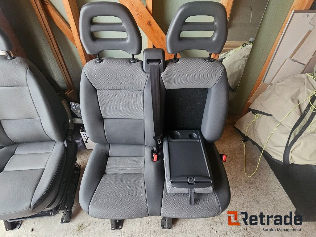 Framstolar Peugeot Boxer - Automóvel: foto 4 Framstolar Peugeot Boxer - Automóvel: foto 4