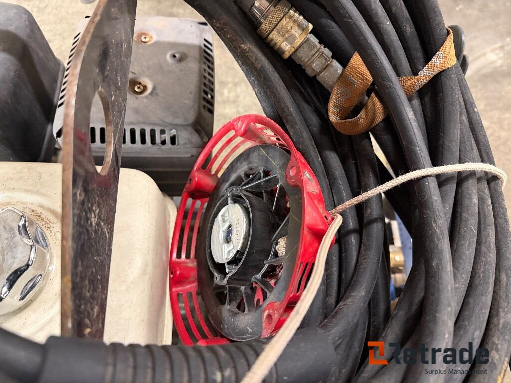 Högtryckstvätt - Lavadora de alta pressão: foto 4 Högtryckstvätt - Lavadora de alta pressão: foto 4