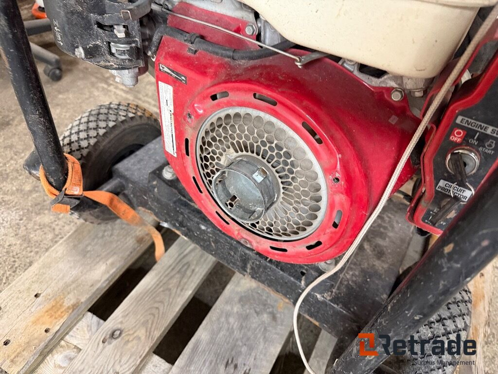 Högtryckstvätt - Lavadora de alta pressão: foto 5 Högtryckstvätt - Lavadora de alta pressão: foto 5