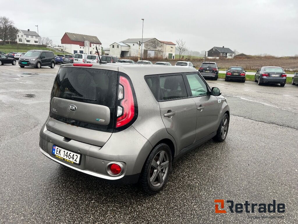 KIA SOUL 2015/ GARANTI MAY 2027 - Automóvel: foto 3 KIA SOUL 2015/ GARANTI MAY 2027 - Automóvel: foto 3