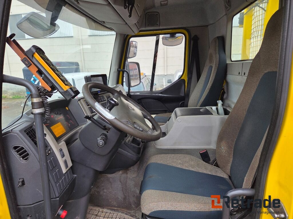 Liftdumper Volvo FE 250 - Camião multibenne: foto 5 Liftdumper Volvo FE 250 - Camião multibenne: foto 5