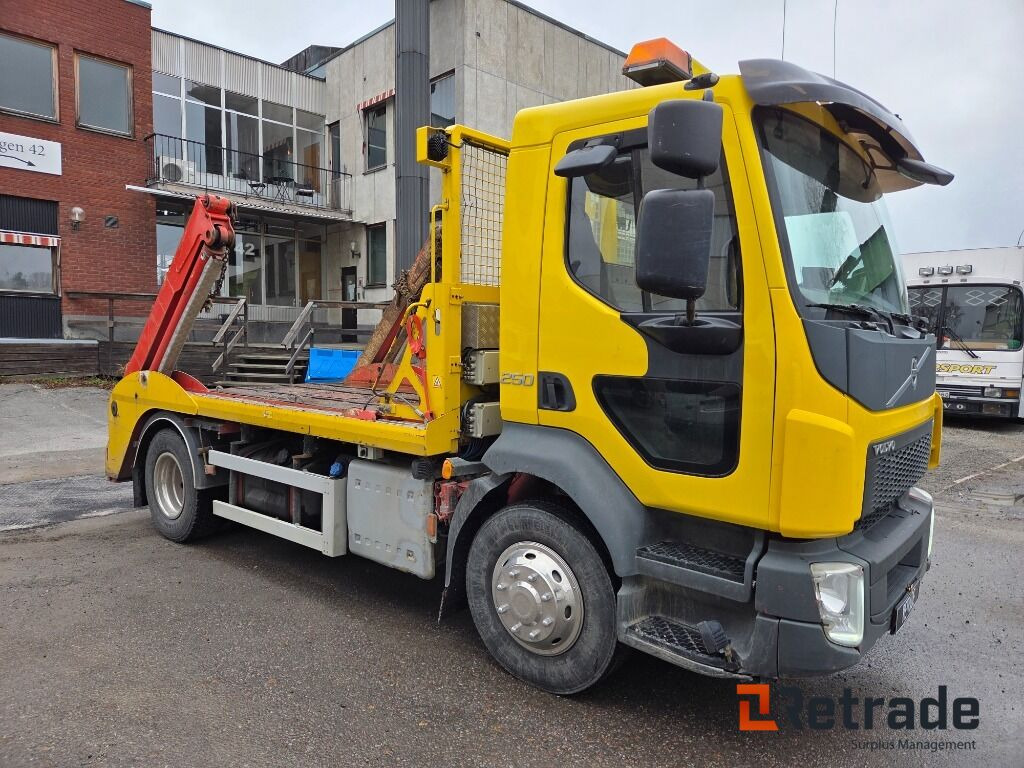 Liftdumper Volvo FE 250 - Camião multibenne: foto 2 Liftdumper Volvo FE 250 - Camião multibenne: foto 2