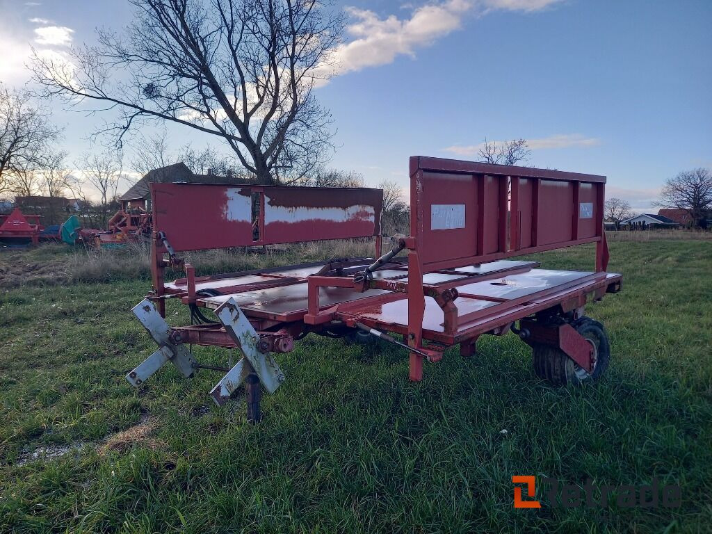 Parkland Spragelse Ballevogn - Máquina agrícola: foto 1 Parkland Spragelse Ballevogn - Máquina agrícola: foto 1