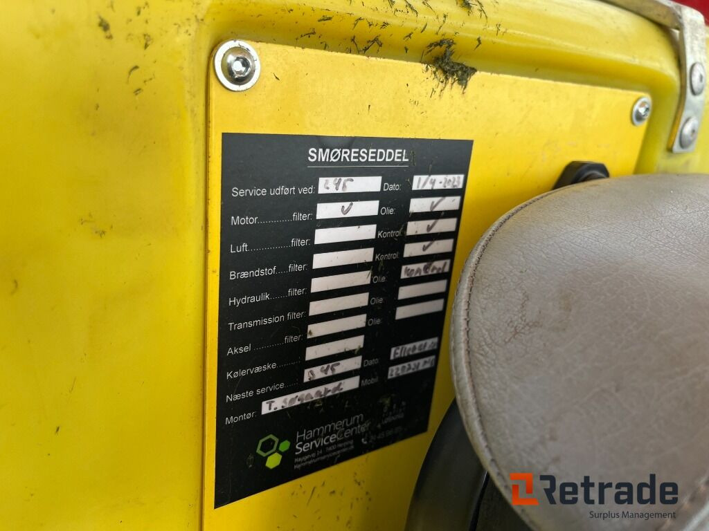 Máquina agrícola Plæne- og parkmaskiner GINNI FERRARI GF 630 I.I Plænetraktor: foto 15