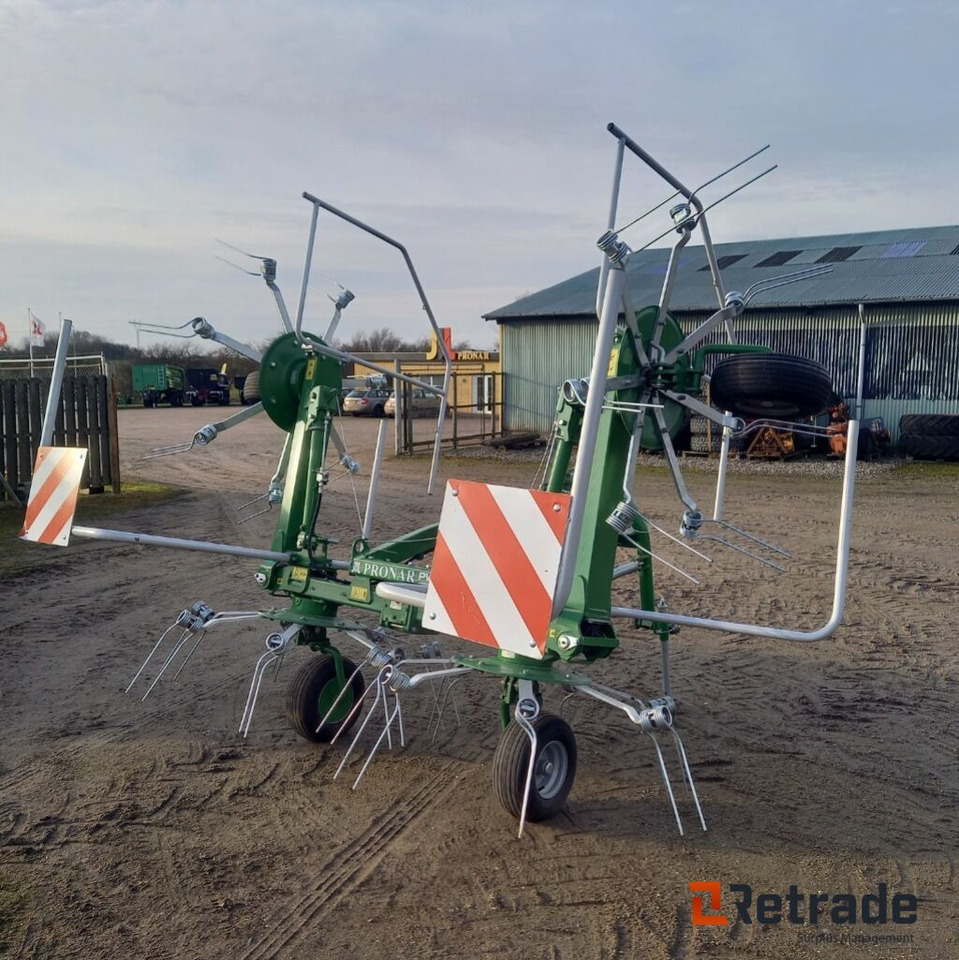 Pronar PWP 530 Vender/spreder. - Máquina agrícola: foto 5 Pronar PWP 530 Vender/spreder. - Máquina agrícola: foto 5