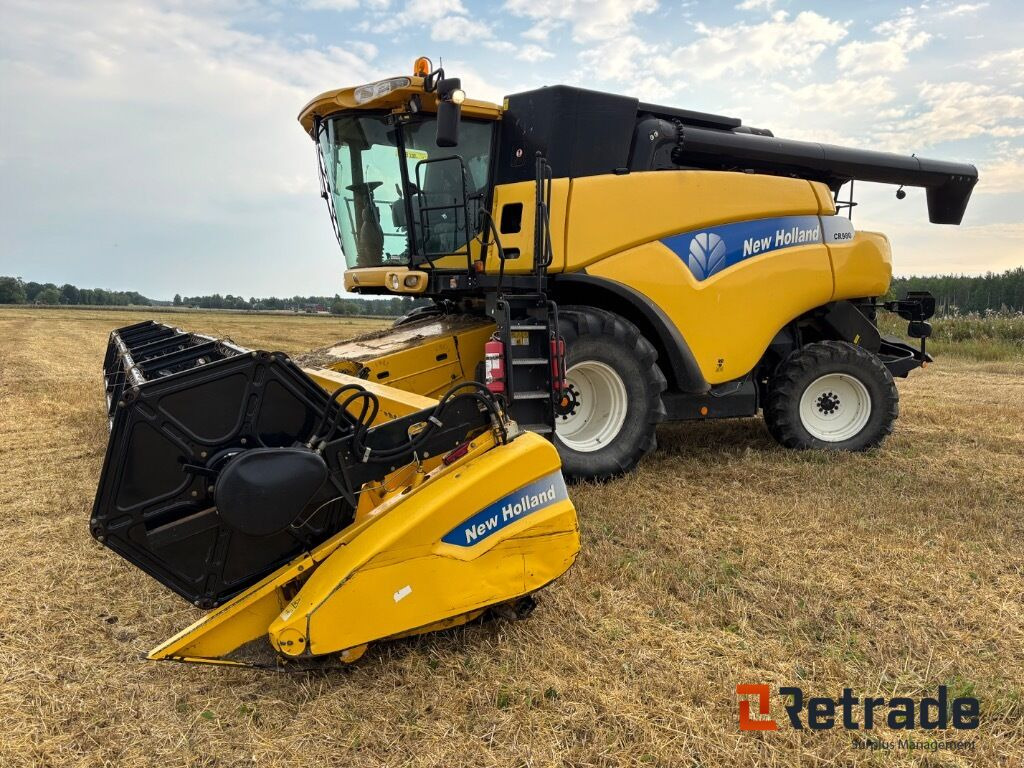 Skördetröska New Holland CR 980 - 2005 - Máquina agrícola: foto 2 Skördetröska New Holland CR 980 - 2005 - Máquina agrícola: foto 2