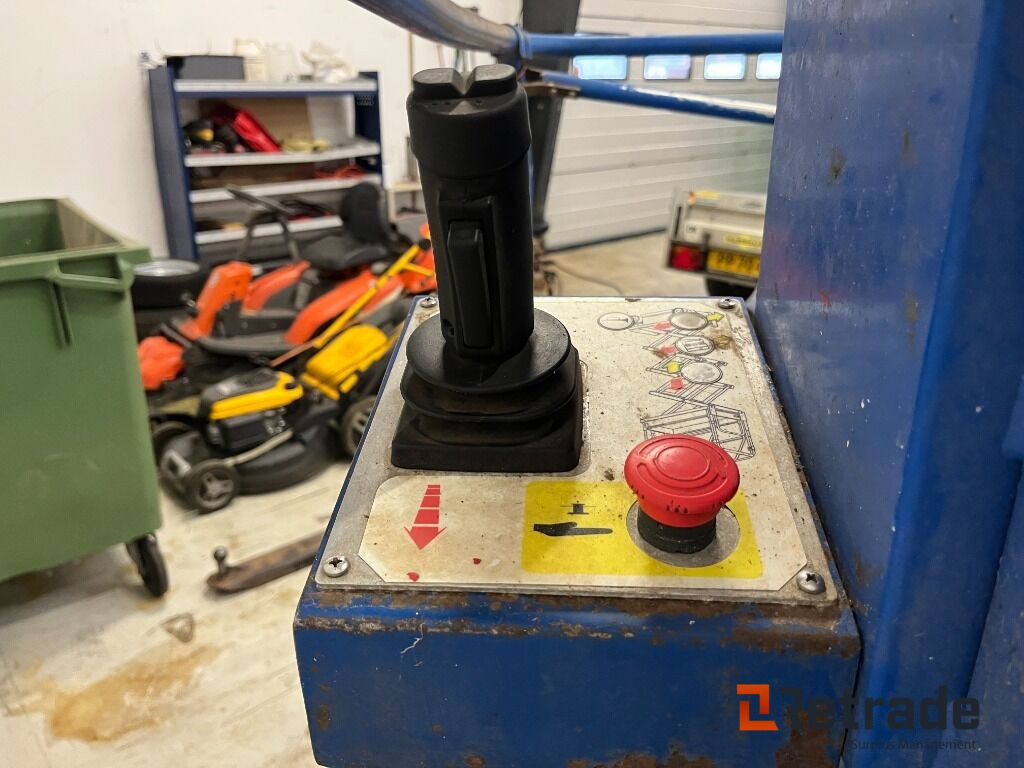 UpRight TM12 - 6meters lift - Máquina de construção: foto 5 UpRight TM12 - 6meters lift - Máquina de construção: foto 5