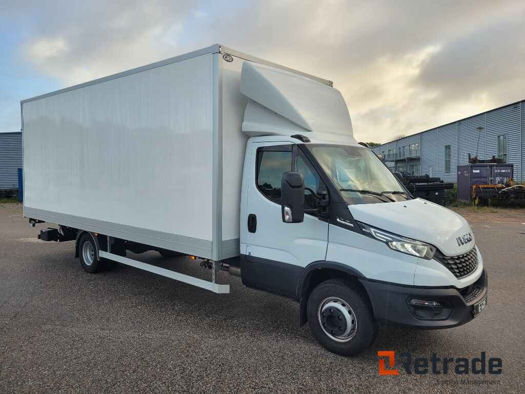 Skåpbil med bak-gavellyft Iveco Daily 72-180 Låga mil , nyskick - Carrinha de contentor: foto 3 Skåpbil med bak-gavellyft Iveco Daily 72-180 Låga mil , nyskick - Carrinha de contentor: foto 3