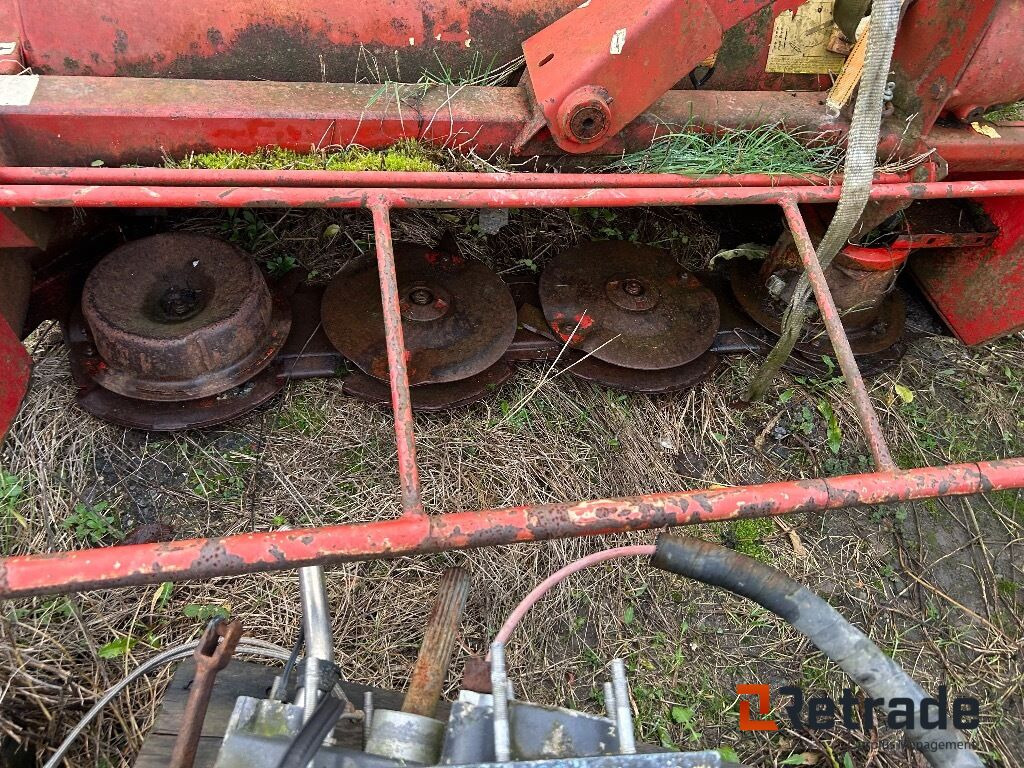 Slåmaskin til Traktor fra Taarup - Gadanheira: foto 4 Slåmaskin til Traktor fra Taarup - Gadanheira: foto 4