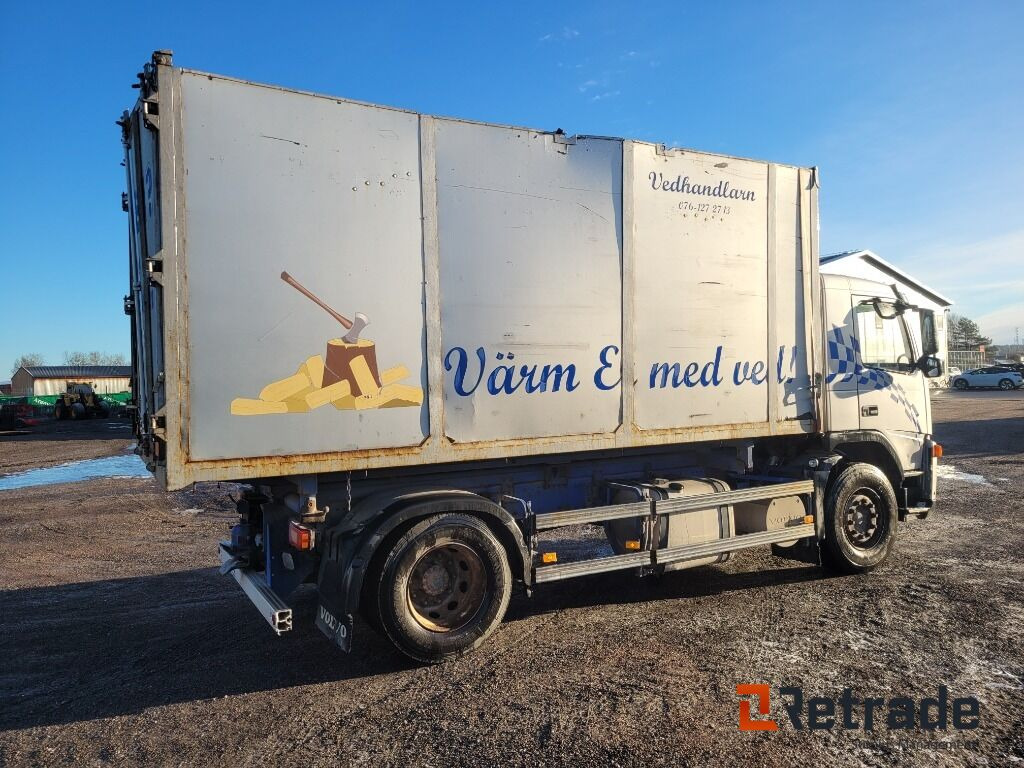 Tippbil Volvo FM12 4x2 420 med låga mil (Reservationspris uppnått!) - Camião basculante: foto 3 Tippbil Volvo FM12 4x2 420 med låga mil (Reservationspris uppnått!) - Camião basculante: foto 3