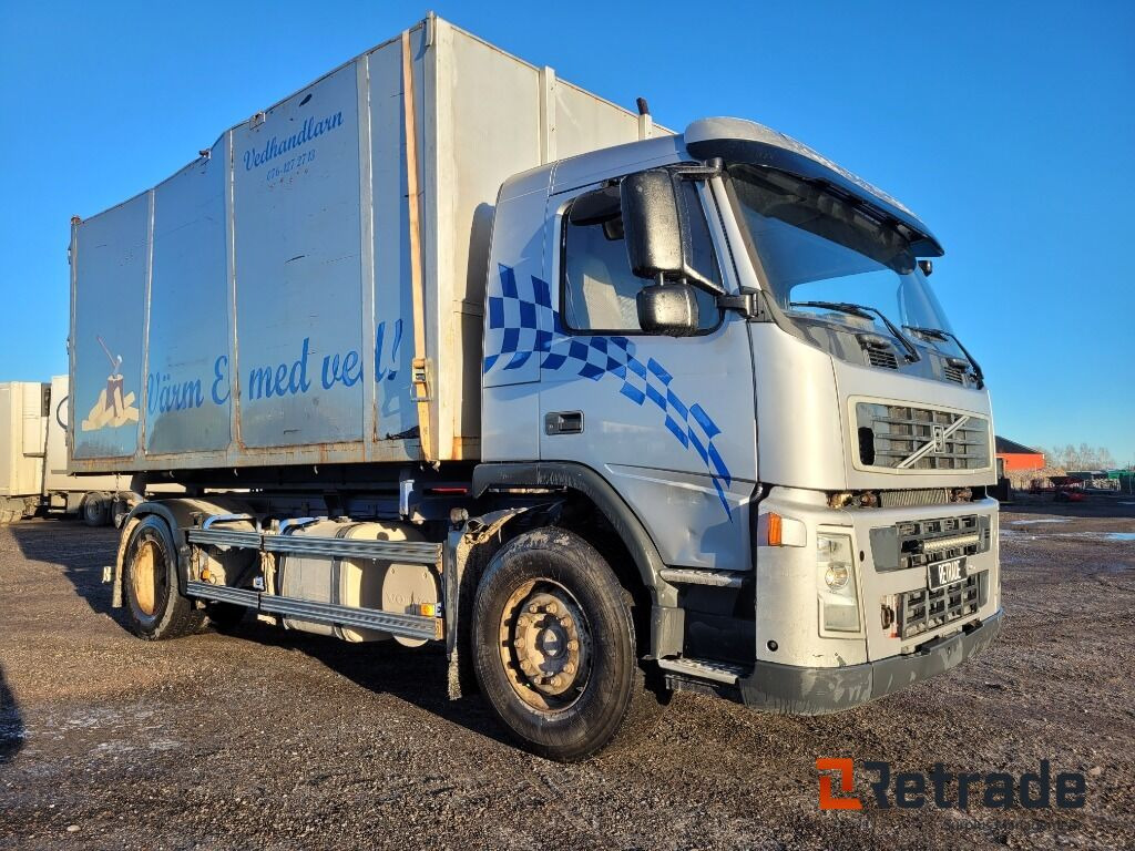 Tippbil Volvo FM12 4x2 420 med låga mil (Reservationspris uppnått!) - Camião basculante: foto 2 Tippbil Volvo FM12 4x2 420 med låga mil (Reservationspris uppnått!) - Camião basculante: foto 2