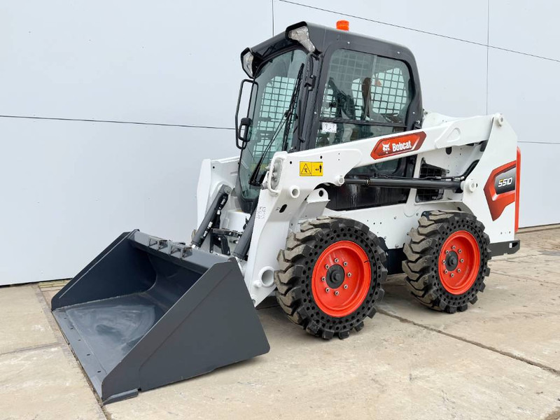 Bobcat S510 - New / Unused / Closed Cabine / AC - Mini pá carregadora: foto 1 Bobcat S510 - New / Unused / Closed Cabine / AC - Mini pá carregadora: foto 1