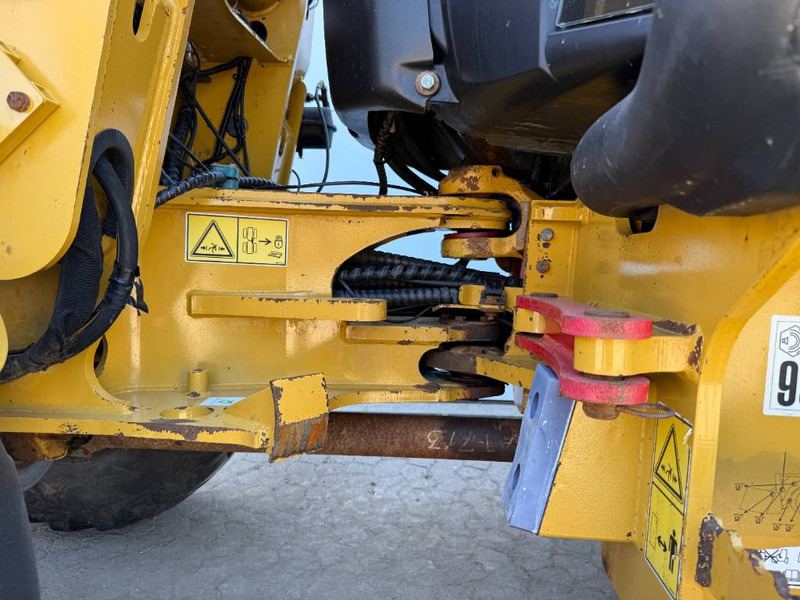 Pá carregadora de rodas Cat 906H - Automatic Greasing / Quick Coupler: foto 17