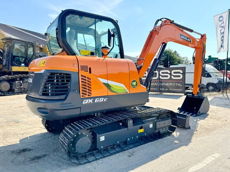 Doosan DX60E-10N NEW! - Mini escavadeira: foto 5 Doosan DX60E-10N NEW! - Mini escavadeira: foto 5