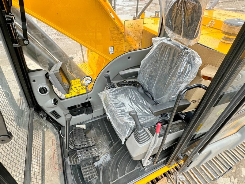 Escavadora de rastos novo JCB 215LC - New / Unused / Hammer Lines: foto 7