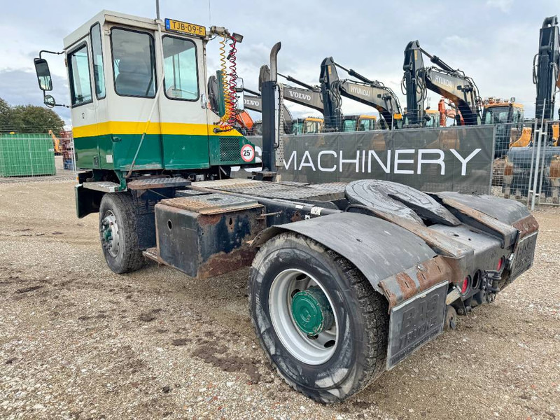 Kalmar PT122 - Top Condition / Cummins Engine - Tractor de terminal: foto 3 Kalmar PT122 - Top Condition / Cummins Engine - Tractor de terminal: foto 3