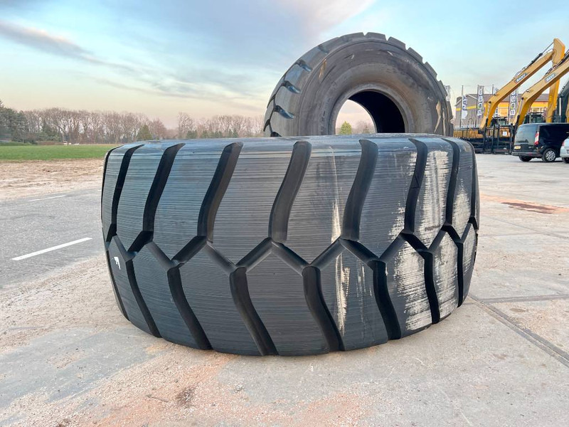 Michelin X Mine D2 45/65R45 Tyre x 2 - Jantes e pneus para Máquina de construção: foto 5 Michelin X Mine D2 45/65R45 Tyre x 2 - Jantes e pneus para Máquina de construção: foto 5