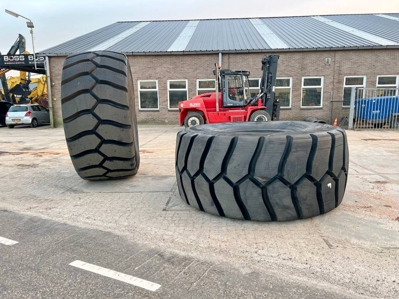Michelin X Mine D2 45/65R45 Tyre x 2 - Jantes e pneus para Máquina de construção: foto 4 Michelin X Mine D2 45/65R45 Tyre x 2 - Jantes e pneus para Máquina de construção: foto 4
