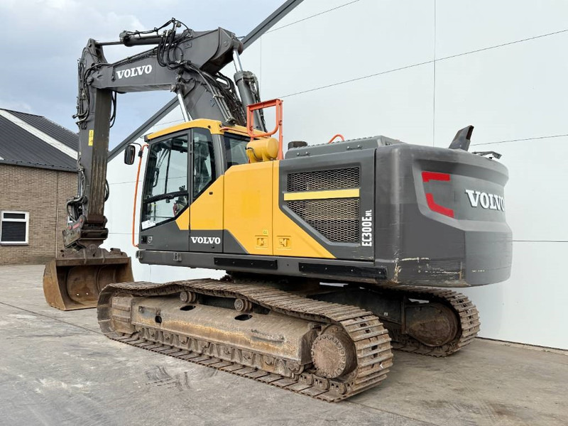 Volvo EC300ENL - Oilquick / Triple Boom / Tilting Bucket - Escavadora de rastos: foto 3 Volvo EC300ENL - Oilquick / Triple Boom / Tilting Bucket - Escavadora de rastos: foto 3
