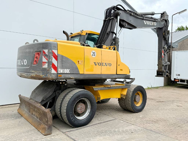 Volvo EW180C - Dutch Machine / Triple Boom - Escavadeira de rodas: foto 5 Volvo EW180C - Dutch Machine / Triple Boom - Escavadeira de rodas: foto 5