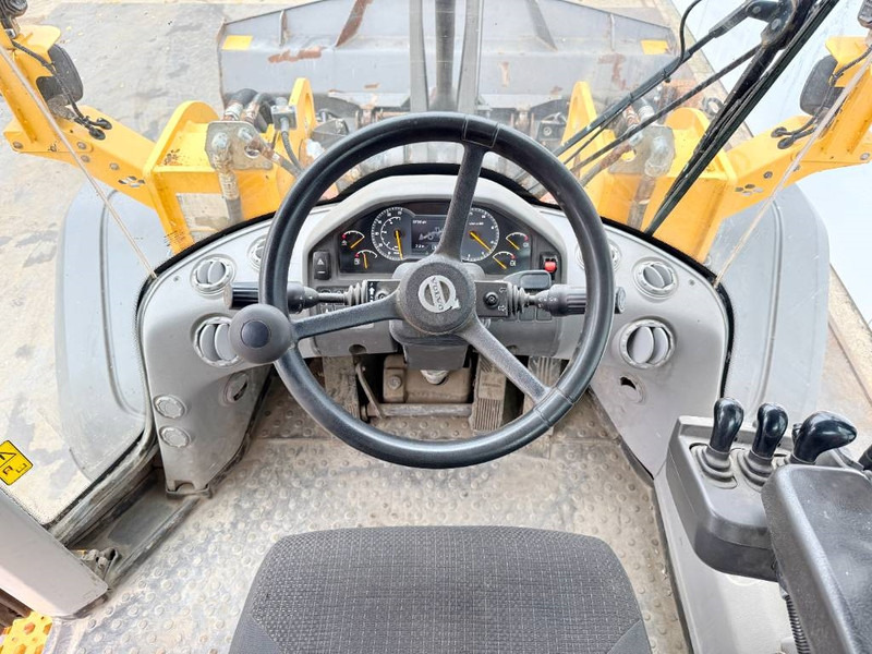 Pá carregadora de rodas Volvo L120H - 3rd Function / Weight System: foto 9 Pá carregadora de rodas Volvo L120H - 3rd Function / Weight System: foto 9