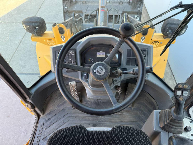 Pá carregadora de rodas Volvo L30G - German Machine / 3rd Function: foto 9