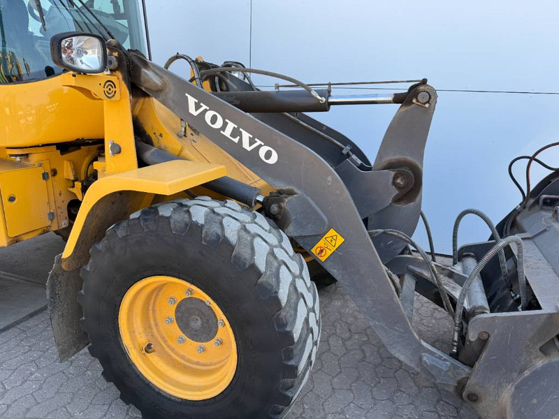 Pá carregadora de rodas Volvo L30G - German Machine / 3rd Function: foto 20