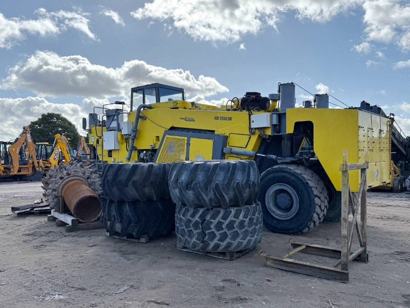Wirtgen WR2500SK - Dutch Machine / Extra Miller and Tires - Máquina de asfalto: foto 3 Wirtgen WR2500SK - Dutch Machine / Extra Miller and Tires - Máquina de asfalto: foto 3