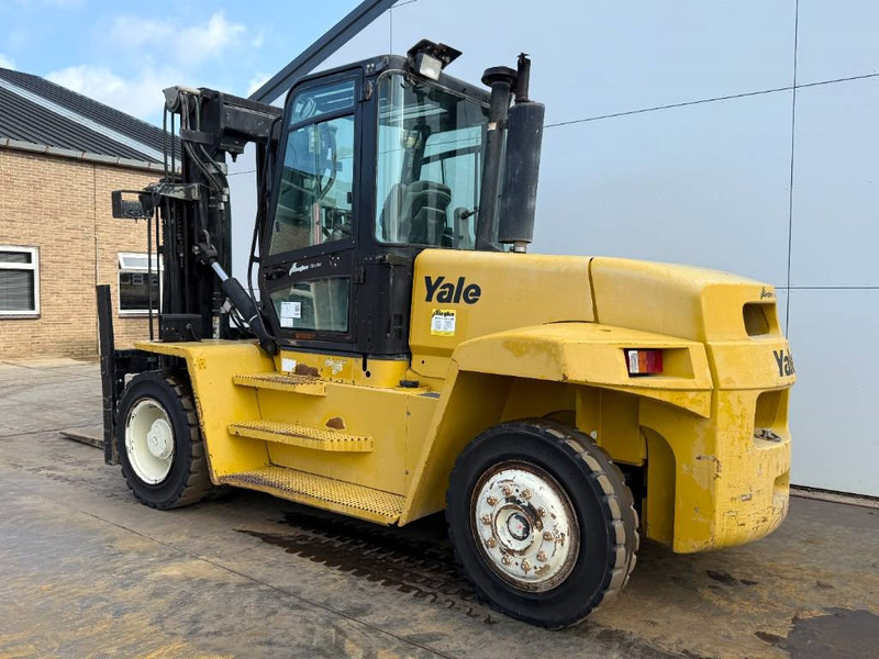 Yale GDP120DB - Triplex / Side Shift / Fork Positioners - Empilhador a diesel: foto 4 Yale GDP120DB - Triplex / Side Shift / Fork Positioners - Empilhador a diesel: foto 4