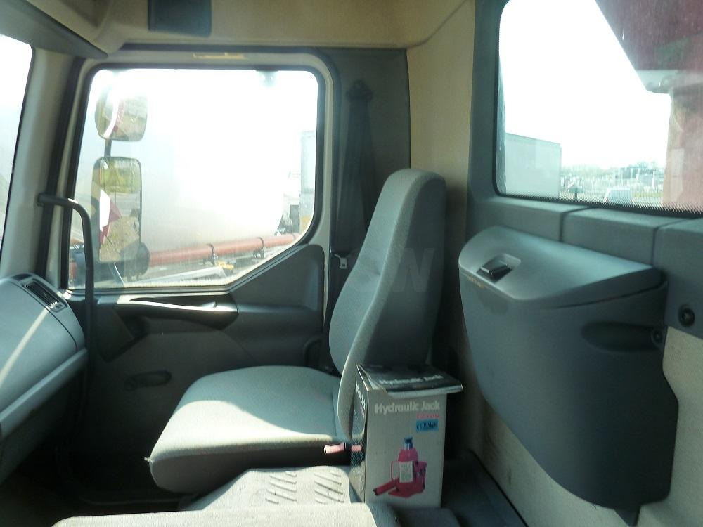 Renault Kerax 420 DCI - Camião basculante: foto 3 Renault Kerax 420 DCI - Camião basculante: foto 3