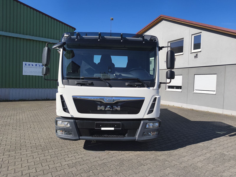 MAN TGL 8.180 Meiller Dreiseitenkipper 3-Sitzer 4x2 Euro 6 AHK (7) - Camião basculante: foto 4 MAN TGL 8.180 Meiller Dreiseitenkipper 3-Sitzer 4x2 Euro 6 AHK (7) - Camião basculante: foto 4