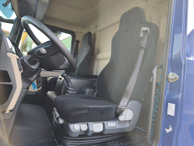 Camião de lona MAN TGL 8.220 4x2 Euro 6 LBW AHK (19): foto 17 Camião de lona MAN TGL 8.220 4x2 Euro 6 LBW AHK (19): foto 17