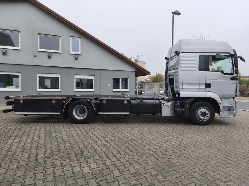 MAN TGM 12.290 BDF Euro 6 4x2 AHK (36) - Camião chassi: foto 4 MAN TGM 12.290 BDF Euro 6 4x2 AHK (36) - Camião chassi: foto 4