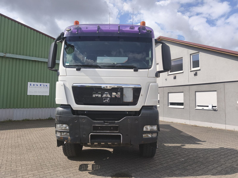 MAN TGS 26.400 6x6 GL Meiller Dreiseitenkipper Bordmatik Plane Euro - Camião basculante: foto 4 MAN TGS 26.400 6x6 GL Meiller Dreiseitenkipper Bordmatik Plane Euro - Camião basculante: foto 4