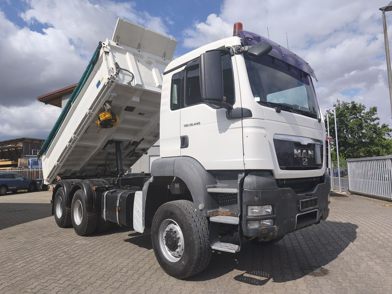 MAN TGS 26.400 6x6 GL Meiller Dreiseitenkipper Bordmatik Plane Euro - Camião basculante: foto 5 MAN TGS 26.400 6x6 GL Meiller Dreiseitenkipper Bordmatik Plane Euro - Camião basculante: foto 5