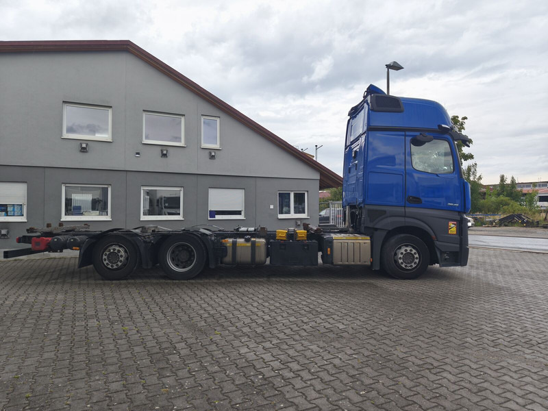 Mercedes-Benz Actros 2545 BDF - Camião transportador de contêineres/ Caixa móvel: foto 4 Mercedes-Benz Actros 2545 BDF - Camião transportador de contêineres/ Caixa móvel: foto 4